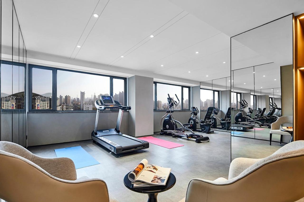 Holiday Inn Shanghai Huaxia By Ihg - Overlooking City Scenery At Sky View Restaurant Buitenkant foto