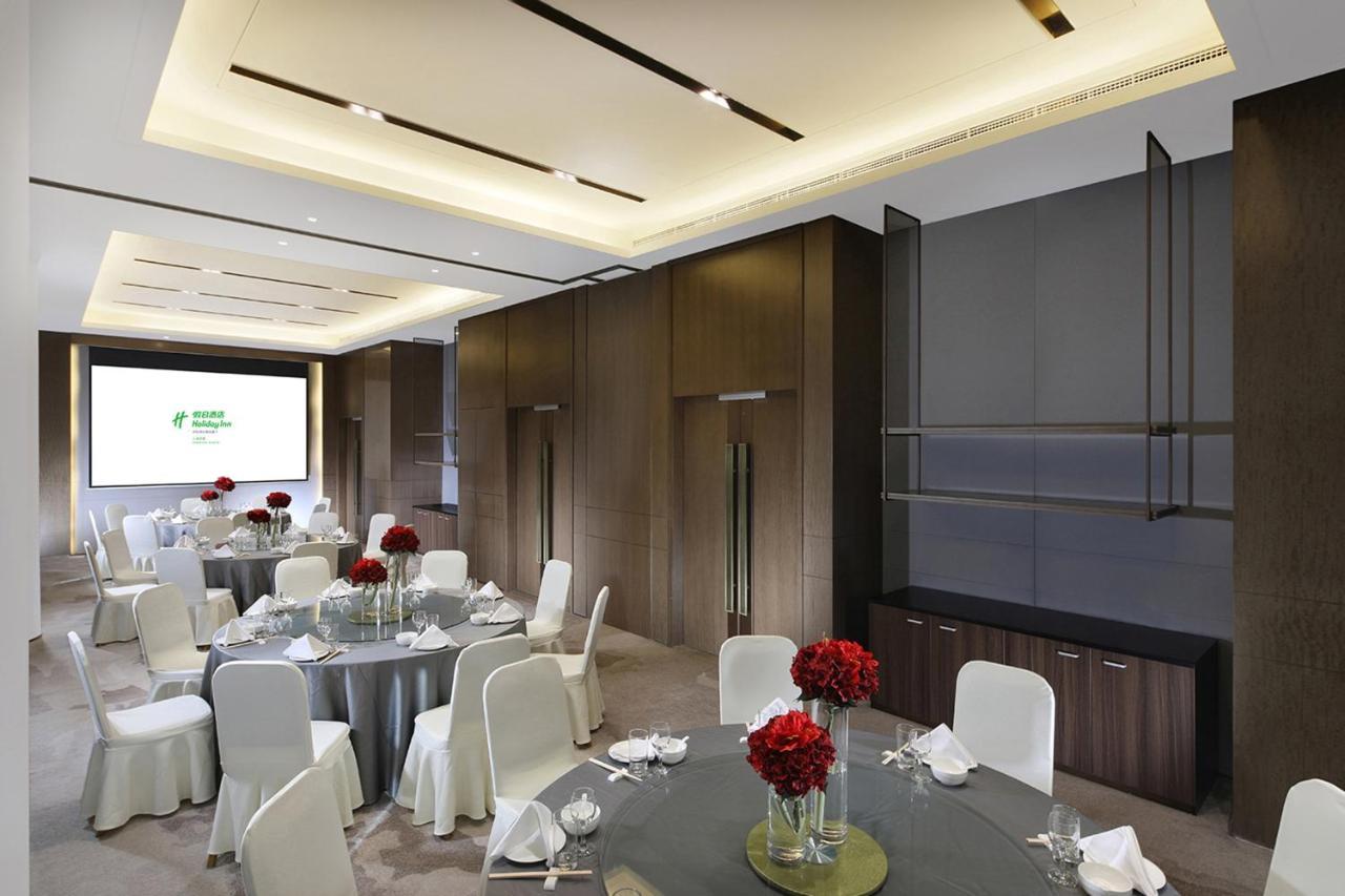 Holiday Inn Shanghai Huaxia By Ihg - Overlooking City Scenery At Sky View Restaurant Buitenkant foto